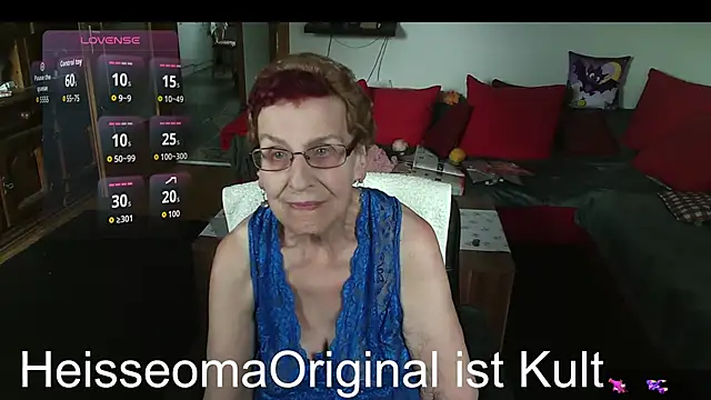HeisseomaOriginal online show from June 11, 7:06 am