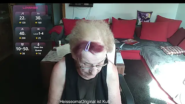 HeisseomaOriginal online show from July 10, 7:12 am