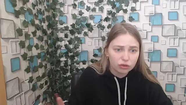 Snapshot of klerkarina chatting on March 4, 7:19 am klerkarina online show from March 4, 7:19 am