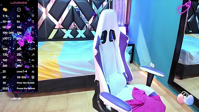 Linda4Petite online show from February 9, 7:41 pm