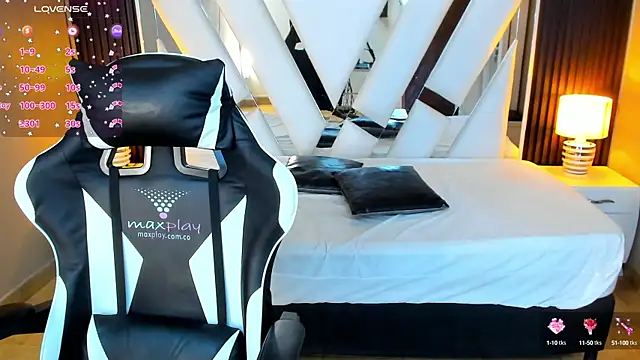 Linda4Petite online show from September 20, 6:20 pm