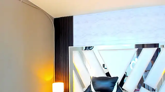 Linda4Petite online show from October 15, 6:08 pm