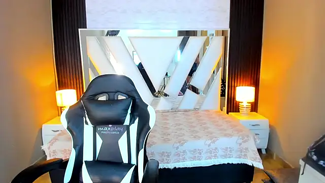 Linda4Petite online show from October 20, 6:19 pm