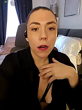 Snapshot of Ellie-L-Elizabeth chatting on December 12, 3:59 pm Ellie-L-Elizabeth online show from December 12, 3:59 pm