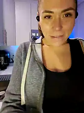 Snapshot of Ellie-L-Elizabeth chatting on January 9, 11:58 am Ellie-L-Elizabeth online show from January 9, 11:58 am