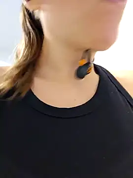 Snapshot of Ellie-L-Elizabeth chatting on February 3, 5:14 pm Ellie-L-Elizabeth online show from February 3, 5:14 pm