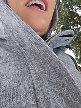 Snapshot of Ellie-L-Elizabeth chatting on February 6, 8:02 pm Ellie-L-Elizabeth online show from February 6, 8:02 pm