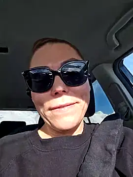 Snapshot of Ellie-L-Elizabeth chatting on February 19, 2:34 pm Ellie-L-Elizabeth online show from February 19, 2:34 pm