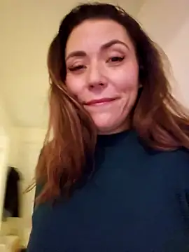 Snapshot of Ellie-L-Elizabeth chatting on November 9, 12:20 am Ellie-L-Elizabeth online show from November 9, 12:20 am