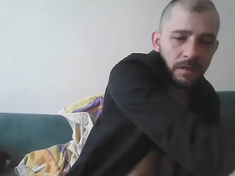 Snapshot of NiiiRvaNaa chatting on February 24, 8:49 am NiiiRvaNaa online show from February 24, 8:49 am