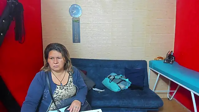 lesbiancuple online show from September 10, 12:21 am