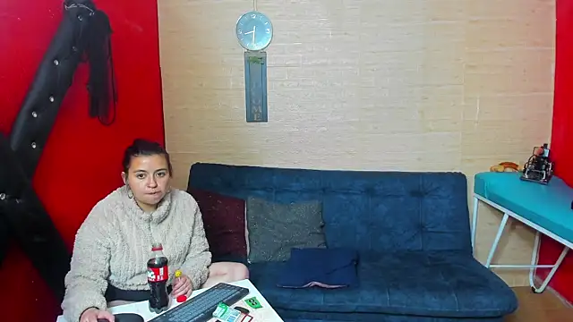 lesbiancuple online show from September 12, 1:06 am