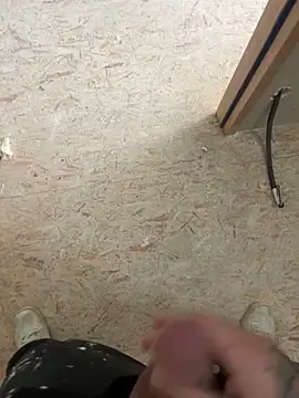 Snapshot of RenaudS-02 chatting on November 12, 12:16 pm RenaudS-02 online show from November 12, 12:16 pm