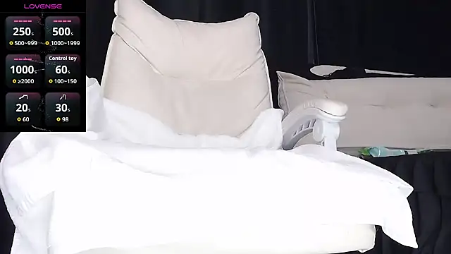 Snapshot of qianqian_ chatting on November 28, 10:51 am qianqian online show from November 28, 10:51 am