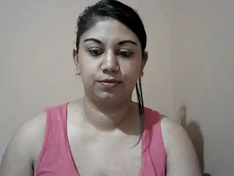 Snapshot of bellachow10 chatting on April 23, 6:03 am bellachow10 online show from April 23, 6:03 am
