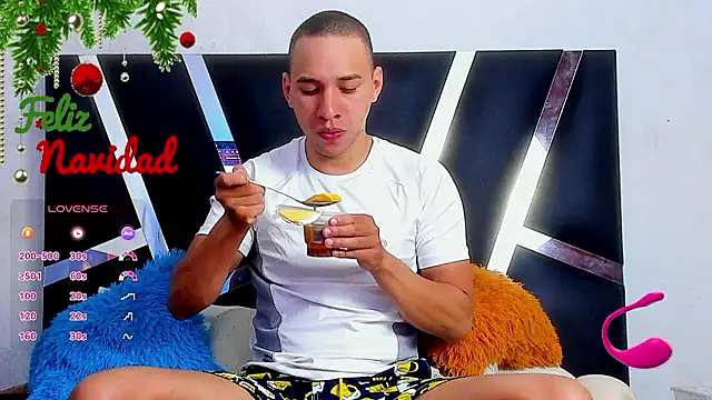 Snapshot of petter_coleman_ chatting on December 7, 10:17 pm petter coleman online show from December 7, 10:17 pm