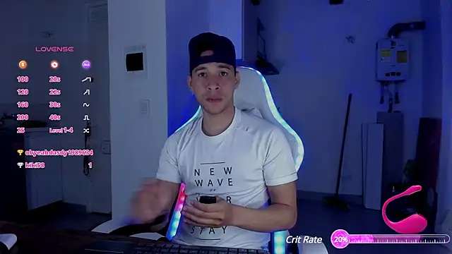 Snapshot of petter_coleman_ chatting on February 22, 1:44 am petter coleman online show from February 22, 1:44 am