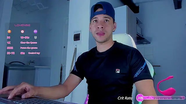 Snapshot of petter_coleman_ chatting on February 23, 2:40 am petter coleman online show from February 23, 2:40 am