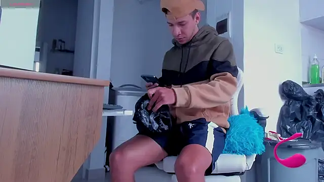 Snapshot of petter_coleman_ chatting on March 2, 8:18 pm petter coleman online show from March 2, 8:18 pm