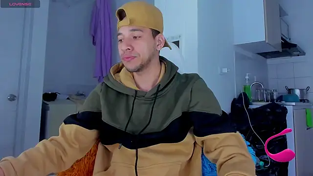 Snapshot of petter_coleman_ chatting on March 5, 8:10 am petter coleman online show from March 5, 8:10 am