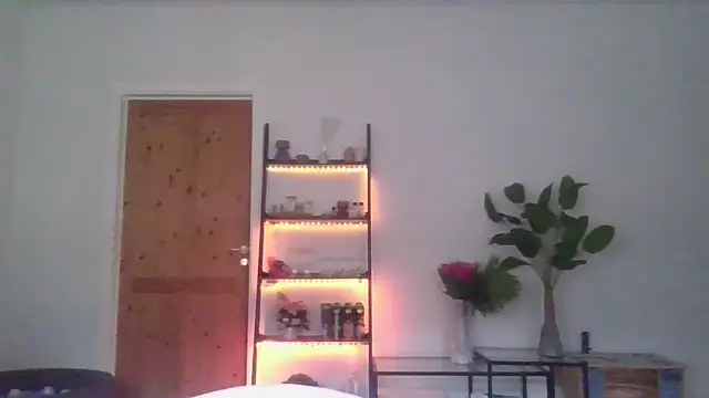 Snapshot of NaughtyRapunzel7 chatting on December 2, 12:18 pm NaughtyRapunzel7 online show from December 2, 12:18 pm