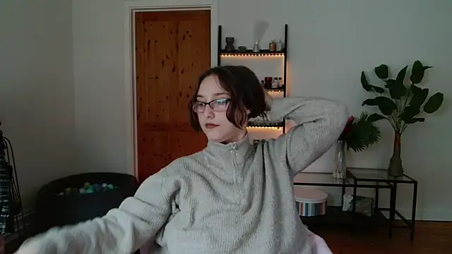 Snapshot of NaughtyRapunzel7 chatting on December 6, 10:49 am NaughtyRapunzel7 online show from December 6, 10:49 am