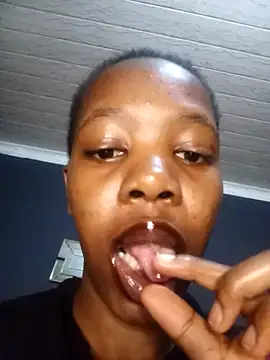 SheisBlacq online show from November 7, 9:04 pm