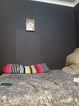 SheisBlacq online show from December 5, 8:05 pm