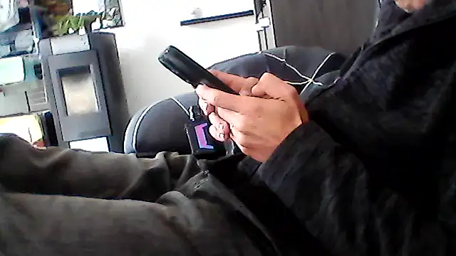 mickzizi online show from September 22, 11:23 am