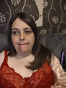 HouseWifeWhore Milf online show from June 6, 11:31 pm