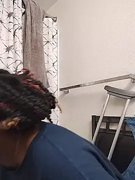 Snapshot of markquanna chatting on October 28, 7:34 am markquanna online show from October 28, 7:34 am