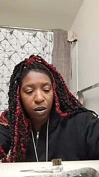 Snapshot of markquanna chatting on November 12, 10:09 pm markquanna online show from November 12, 10:09 pm