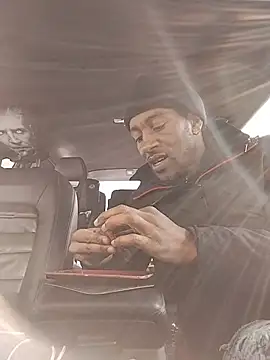 Snapshot of markquanna chatting on December 1, 6:57 pm markquanna online show from December 1, 6:57 pm