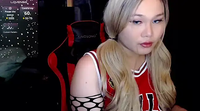 stacey wills44 online show from February 20, 7:52 pm