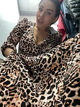 CrazzyChicks online show from March 22, 6:22 am