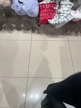 CrazzyChicks online show from December 4, 7:17 am