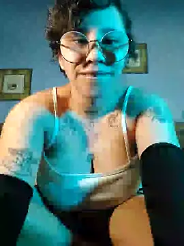 Snapshot of Lilmuh_ chatting on December 12, 11:36 pm Lilmuh online show from December 12, 11:36 pm