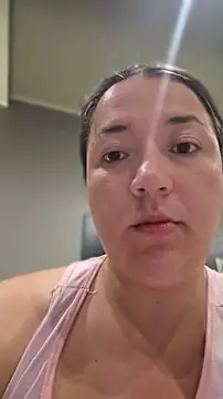 isabella rossse online show from April 10, 5:56 am