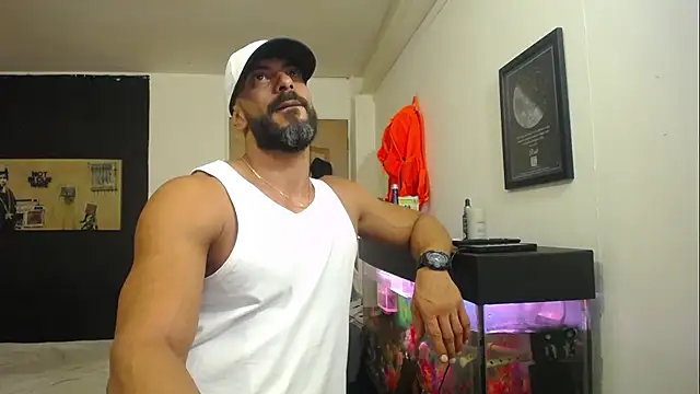 romeolovedark online show from March 18, 6:46 am