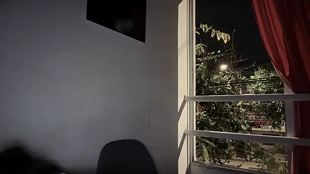 romeolovedark online show from December 2, 5:35 am