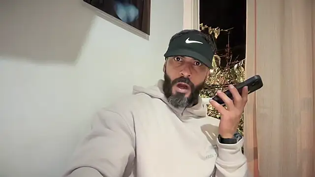 romeolovedark online show from January 9, 3:20 am