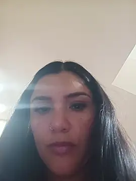 Snapshot of laura_dirtyhot chatting on October 29, 11:34 am laura dirtyhot online show from October 29, 11:34 am