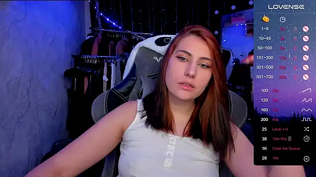 Snapshot of dj_eban_ chatting on December 4, 1:03 am dj eban online show from December 4, 1:03 am