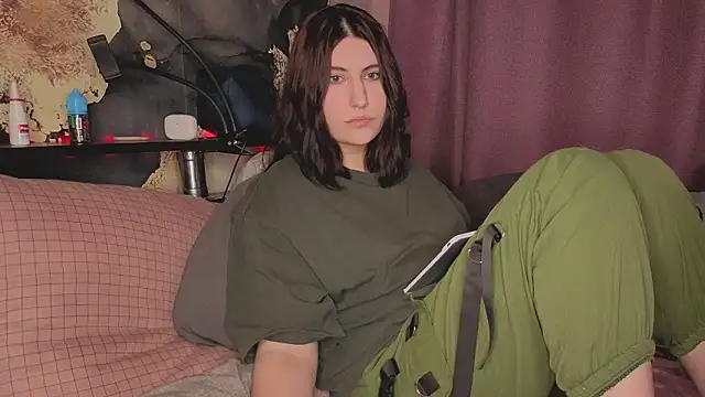 Snapshot of dj_eban_ chatting on February 16, 4:58 pm dj eban online show from February 16, 4:58 pm