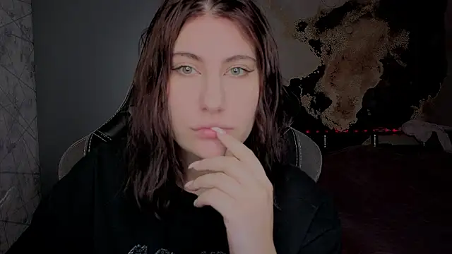 Snapshot of dj_eban_ chatting on March 4, 1:33 am dj eban online show from March 4, 1:33 am