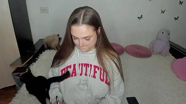 NataliEvans online show from June 25, 8:13 pm