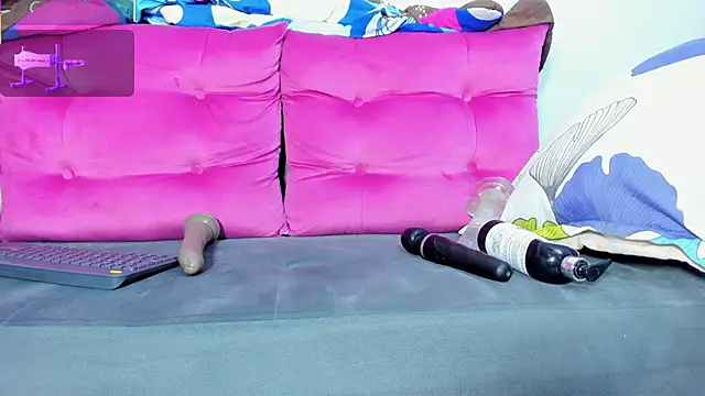 Snapshot of Daniik-big chatting on February 10, 6:53 am Daniik-big online show from February 10, 6:53 am