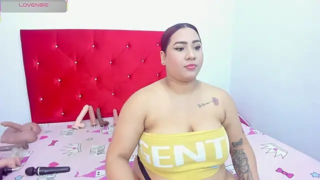 Snapshot of Daniik-big chatting on February 25, 3:31 am Daniik-big online show from February 25, 3:31 am