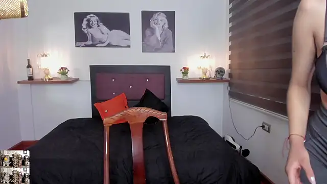 Mariana Joness online show from March 1, 2:59 am