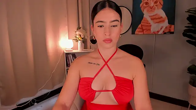 Snapshot of LiaPearce chatting on October 17, 12:30 pm LiaPearce online show from October 17, 12:30 pm